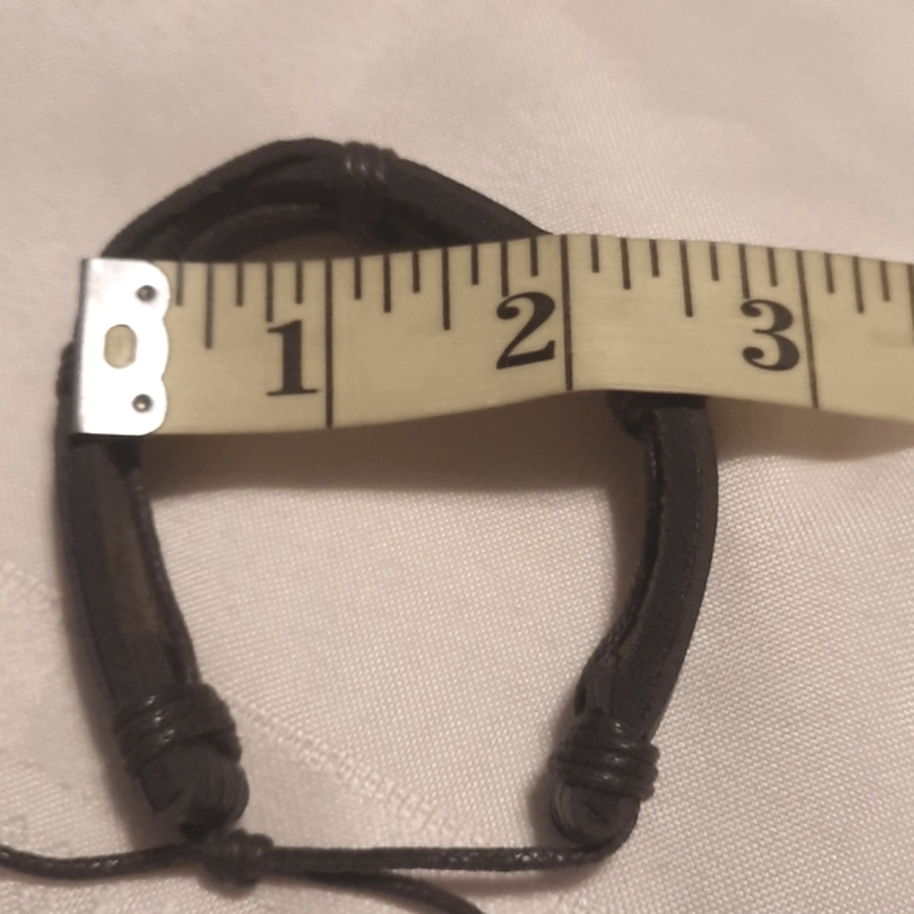 3 Bracelets - Picture 5 of 9